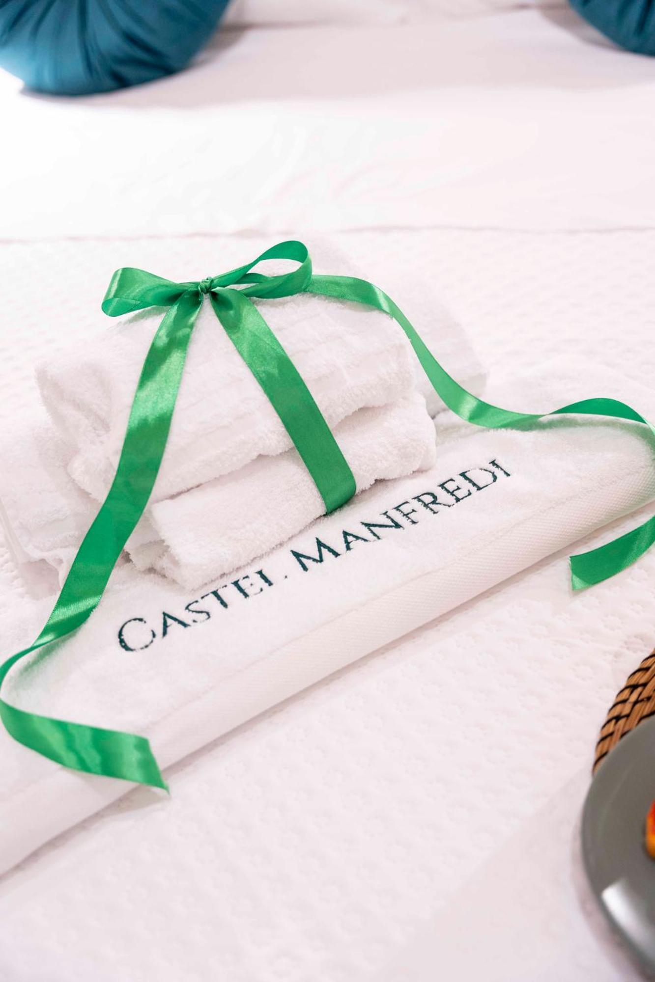 Castel Manfredi Apartments Manfredonia Bagian luar foto