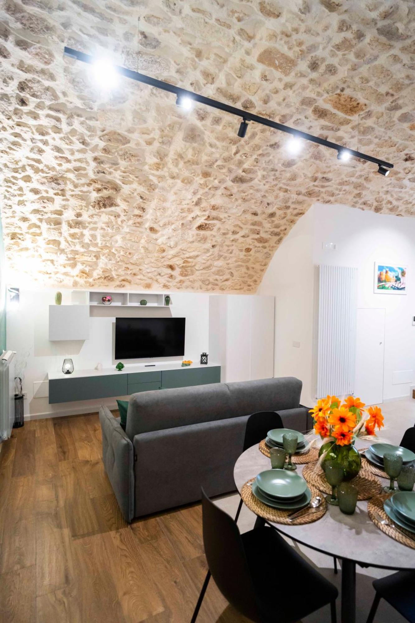 Castel Manfredi Apartments Manfredonia Bagian luar foto